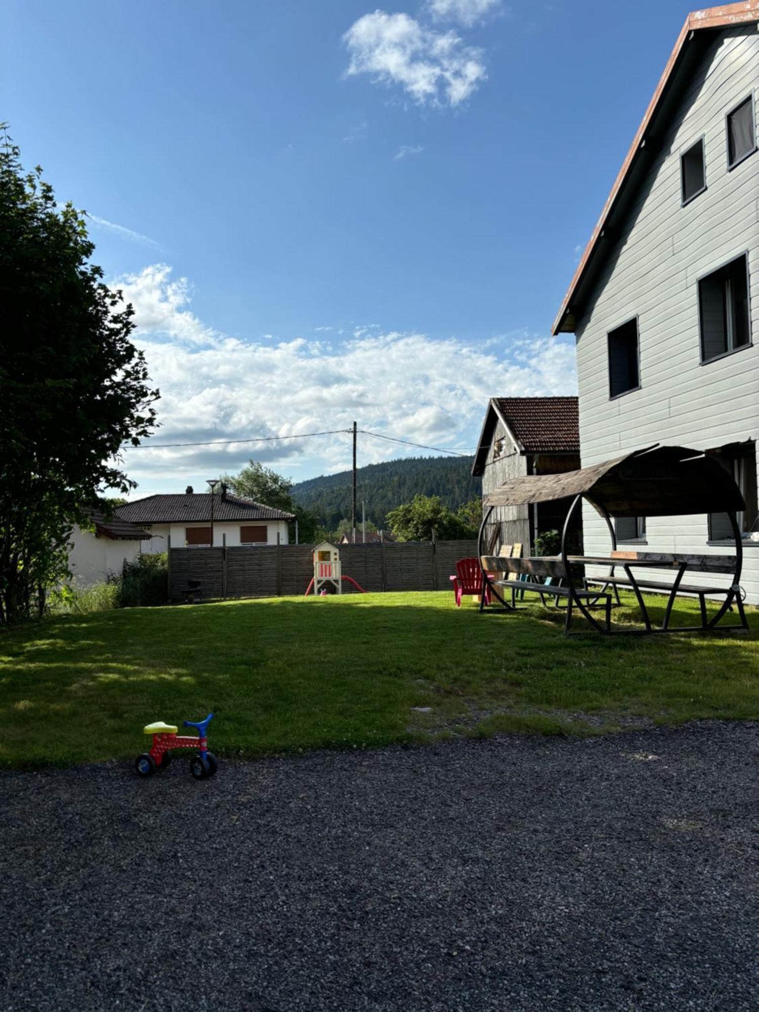 Appartement Cosy Avec Jardin Et Barbecue Gérardmer Esterno foto